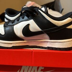 Nike panda black and white